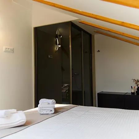 Carmen Loft - Old Town